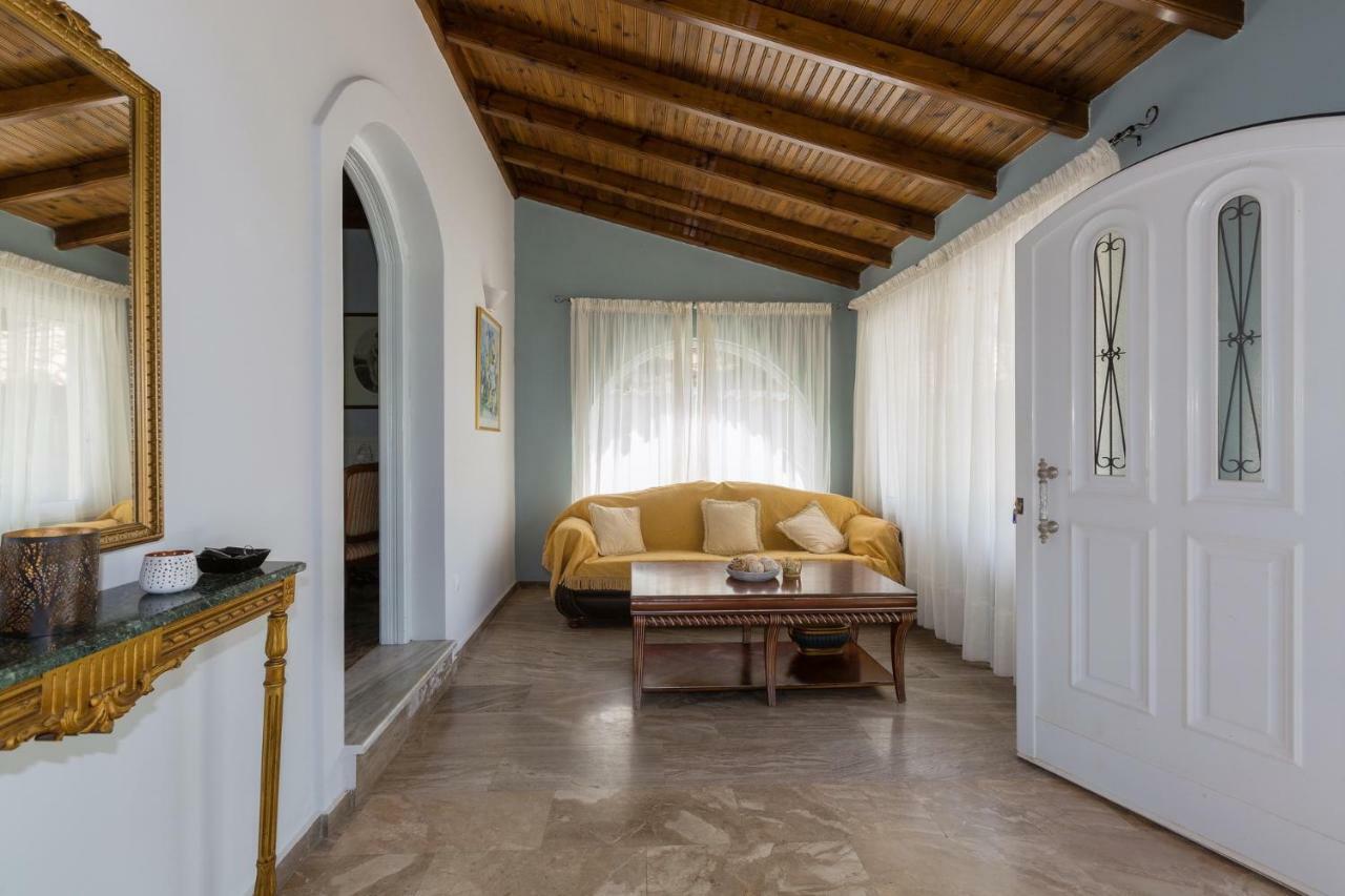 Yialos Villa