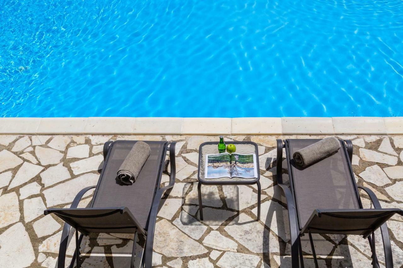 Villa Yialos