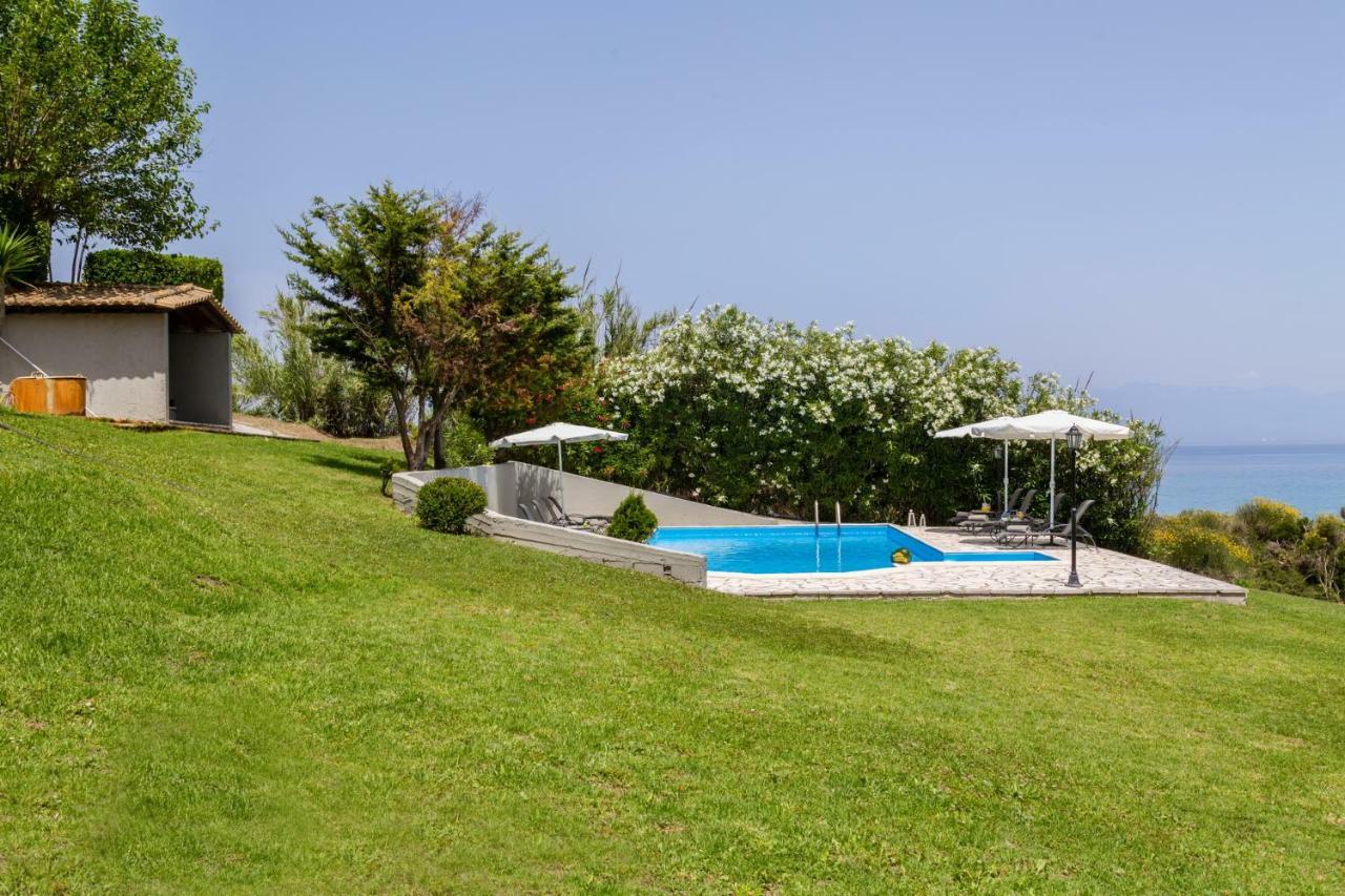 Villa Yialos Astrakeri